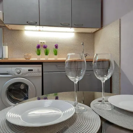 Apartment 2-комнатная квартира на ул. ак. филатова *